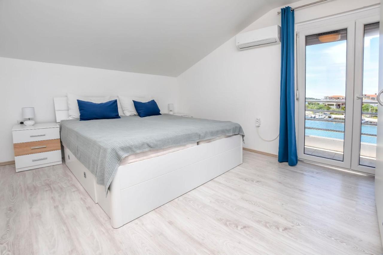 Apartment Bosiljka Rogoznica  Bagian luar foto